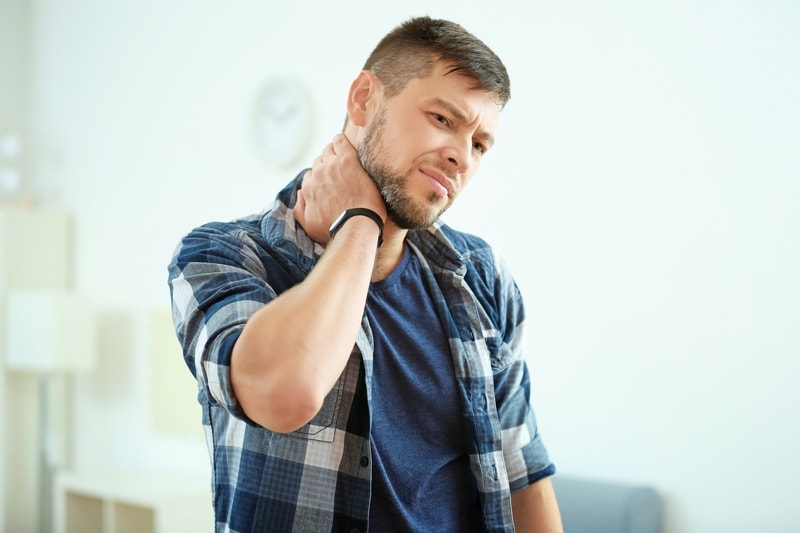 6 Effective Acupressure Points For Neck Pain You Must Know