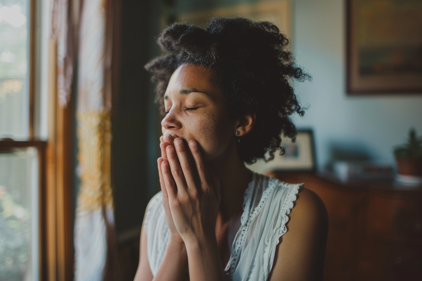Quick Stomach Relief: 2 Hand Pressure Points To Try - Easy Tcm Wisdom ...